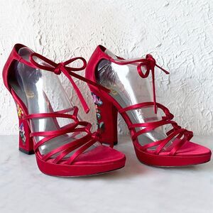 JLo Red Satin Strappy Heels Embroidered Floral Tie Sandals - Women's Size 9-1/2